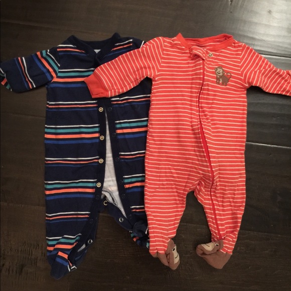 Lot of 6 Carter’s Pyjamas (Footed Onesies) - Picture 6 of 7